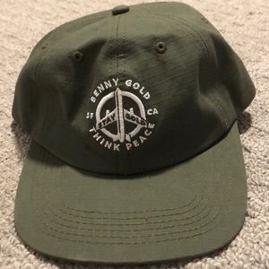 Men’s Benny gold hat